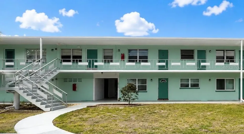 5850 21st Street N St Petersburg FL 33714