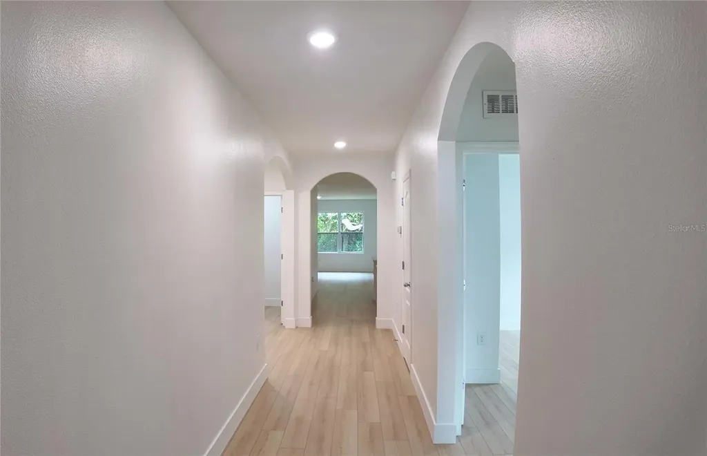 1890 Hickory Bluff Road Kissimmee FL 34744