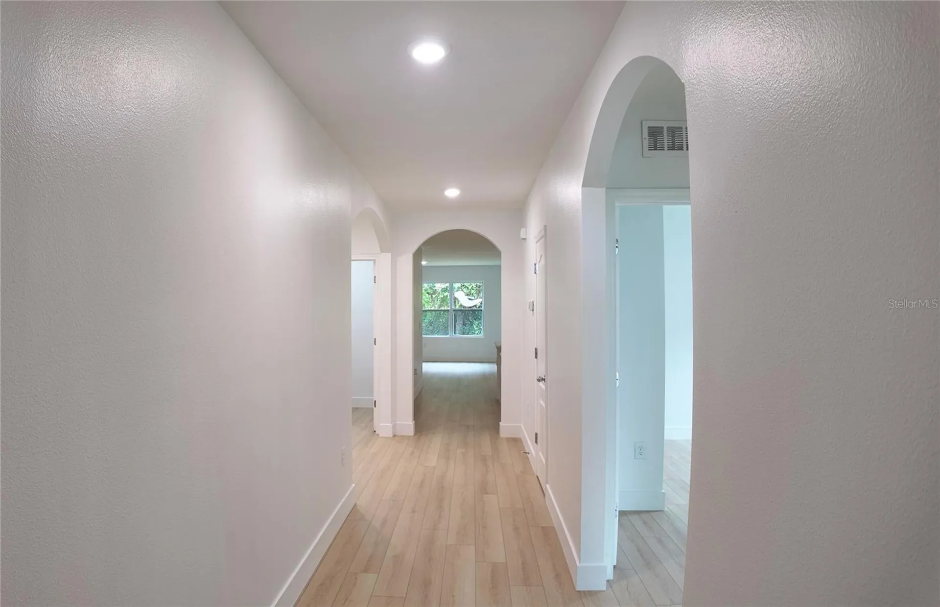 1890 Hickory Bluff Road Kissimmee FL 34744