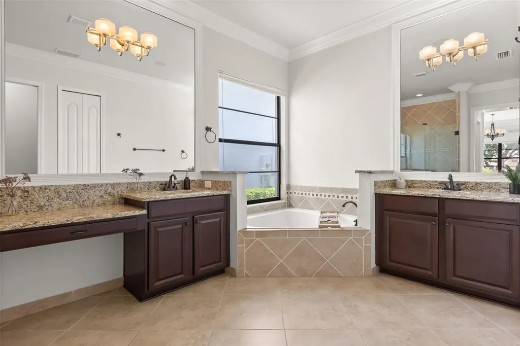 13013 Woodford Street Orlando FL 32832