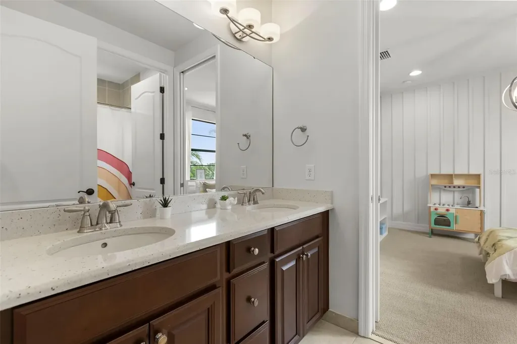 13013 Woodford Street Orlando FL 32832