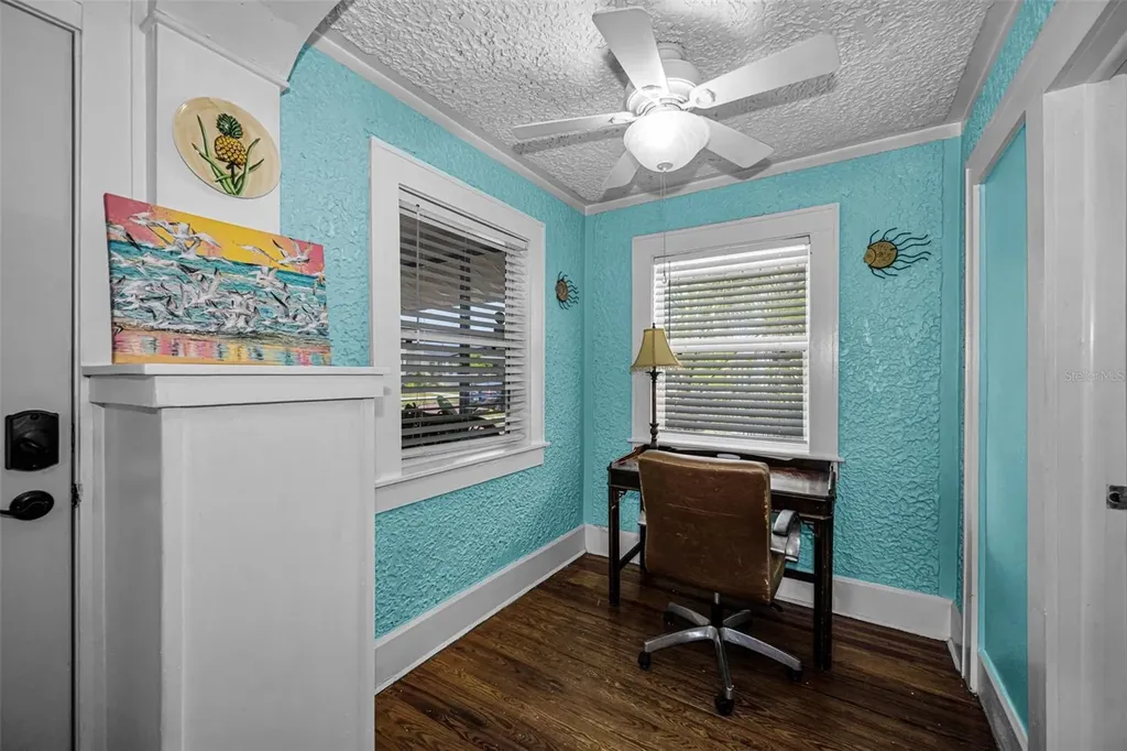 3829 2nd Avenue N St Petersburg FL 33713