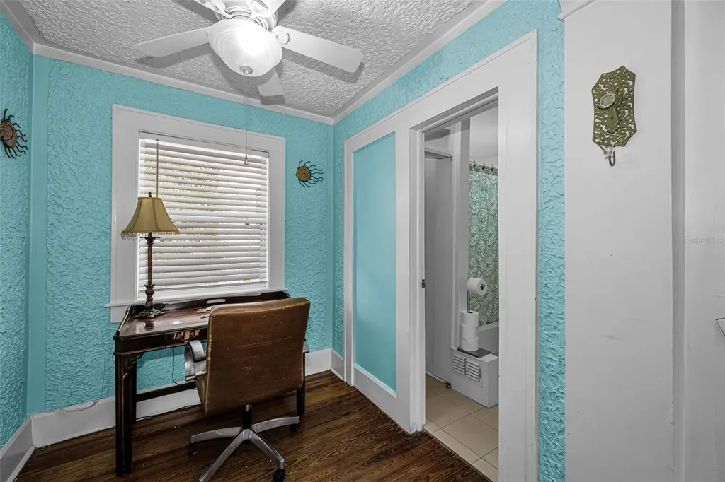 3829 2nd Avenue N St Petersburg FL 33713