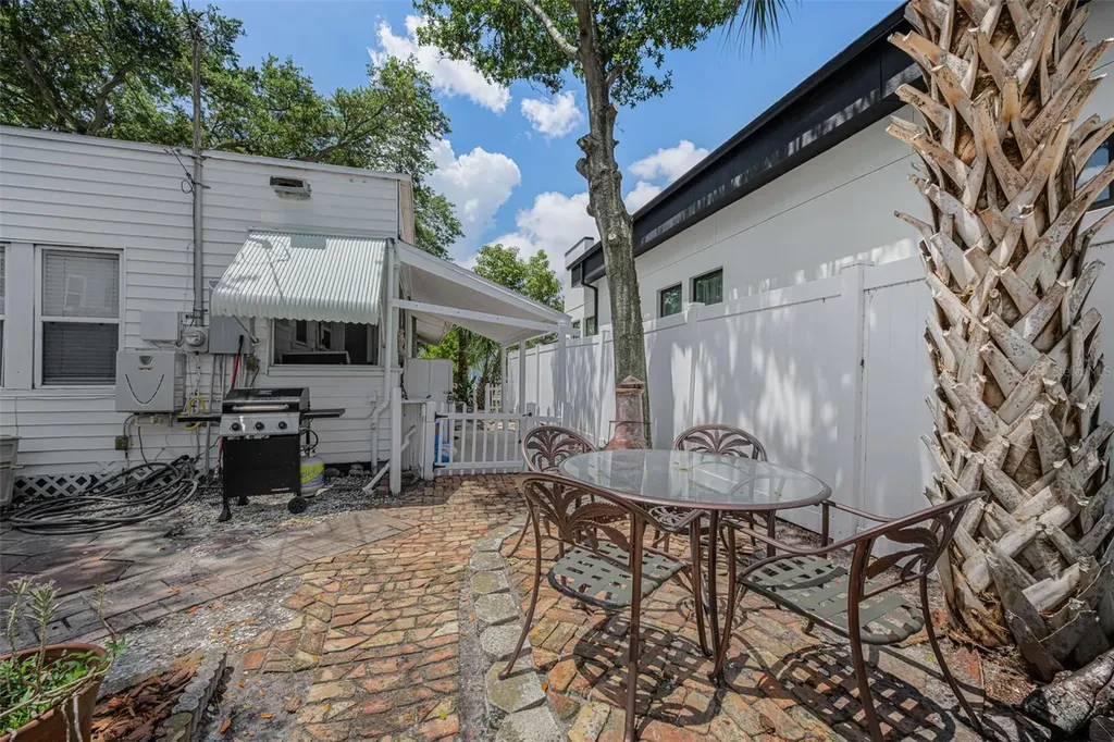 3829 2nd Avenue N St Petersburg FL 33713