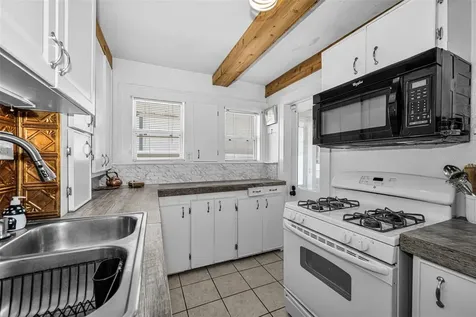 3829 2nd Avenue N St Petersburg FL 33713