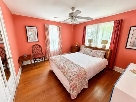 3829 2nd Avenue N St Petersburg FL 33713