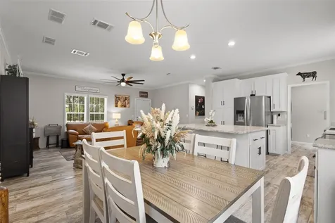 2298 NW 10th Street Bell FL 32619