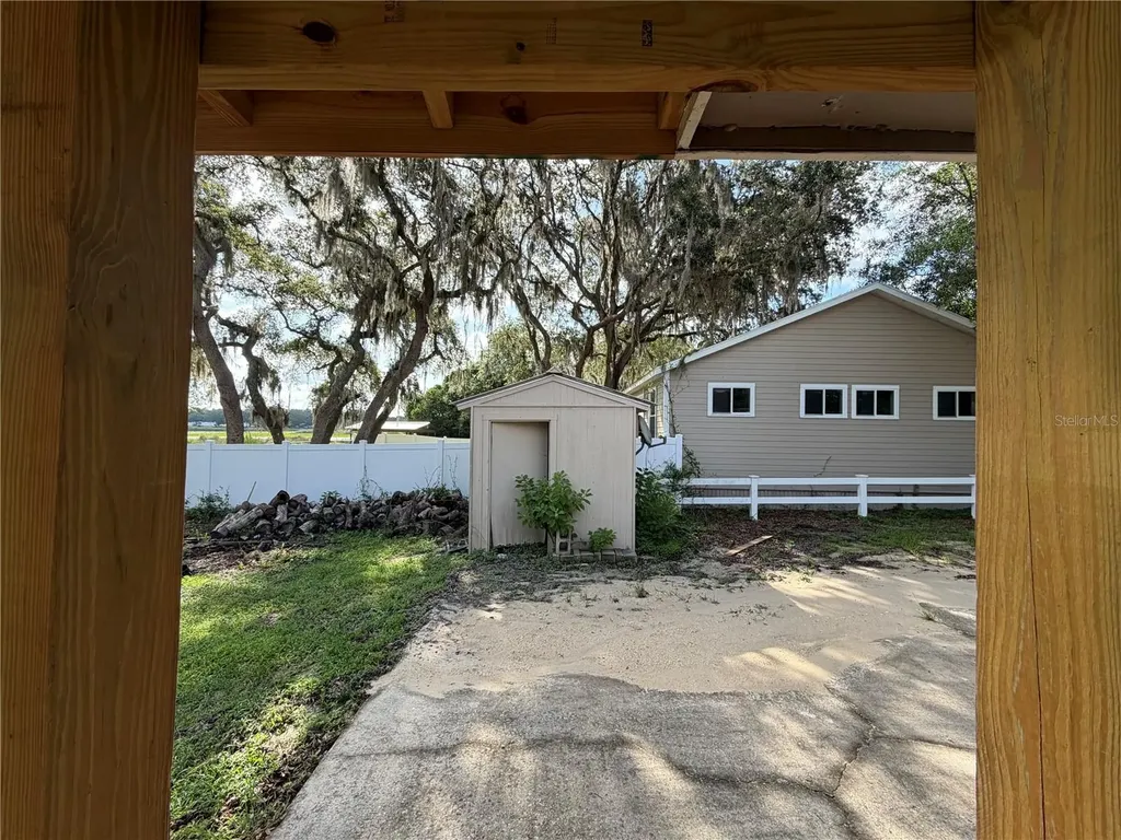 24911 NE 135th Street Fort Mc Coy FL 32134