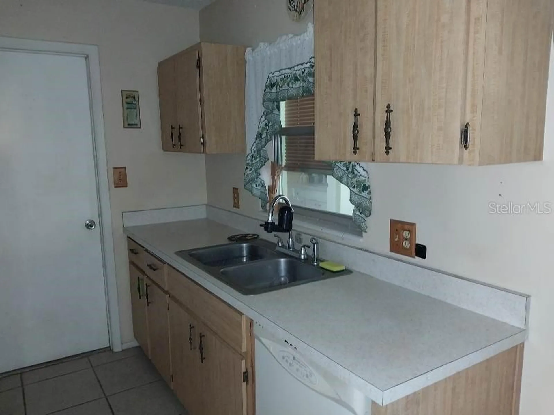 318 Central Avenue Frostproof FL 33843