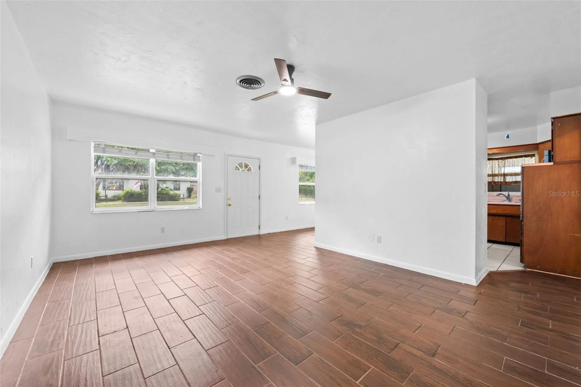 106 N Kentucky Avenue Deland FL 32724