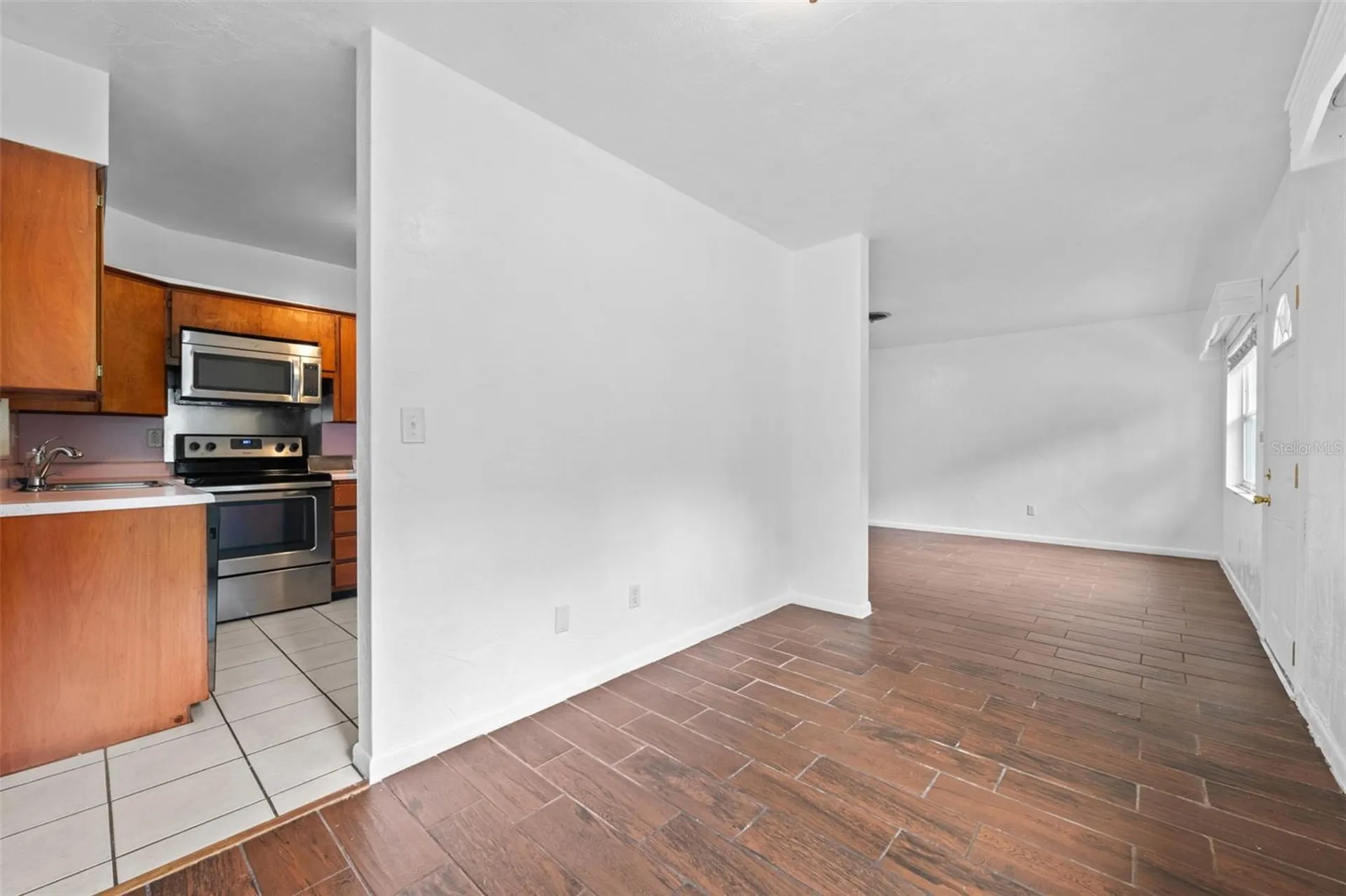 106 N Kentucky Avenue Deland FL 32724