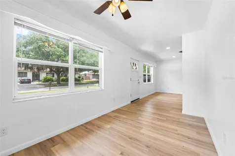 106 N Kentucky Avenue Deland FL 32724