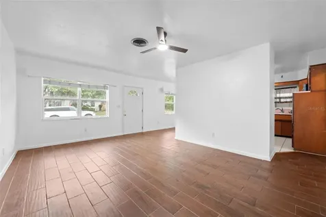 106 N Kentucky Avenue Deland FL 32724