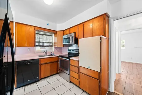106 N Kentucky Avenue Deland FL 32724