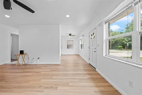 106 N Kentucky Avenue Deland FL 32724