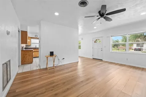 106 N Kentucky Avenue Deland FL 32724