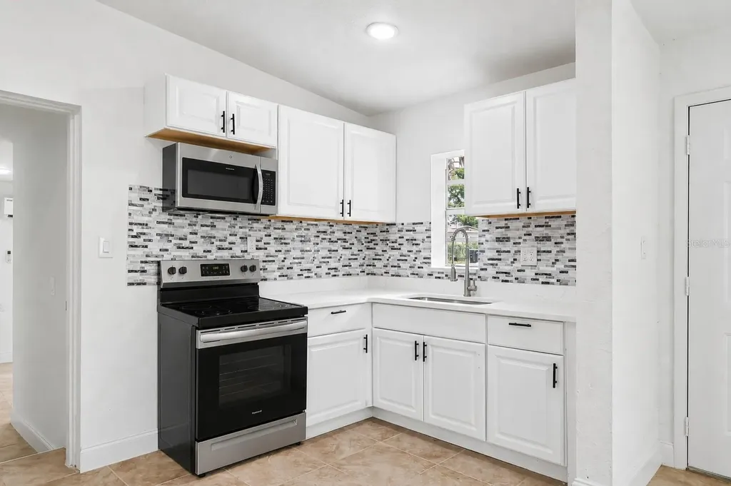 918 Ferndell Road Orlando FL 32808
