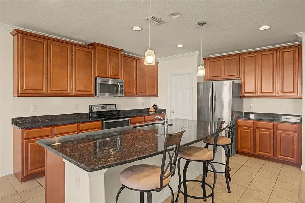1735 Oak Hammock Court Lutz FL 33558