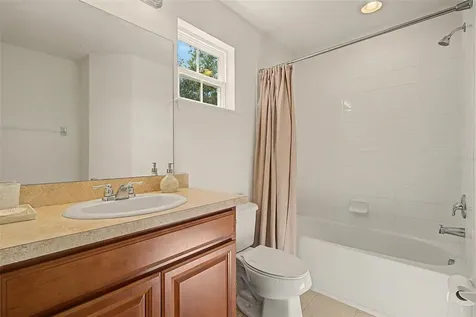 1735 Oak Hammock Court Lutz FL 33558