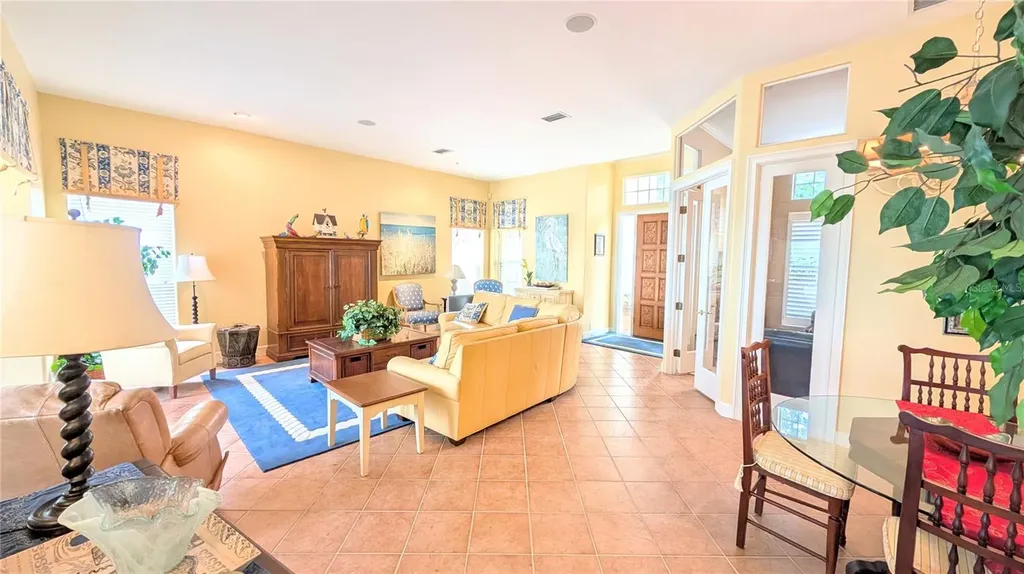 4709 Dolphin Cay Lane St Petersburg FL 33711