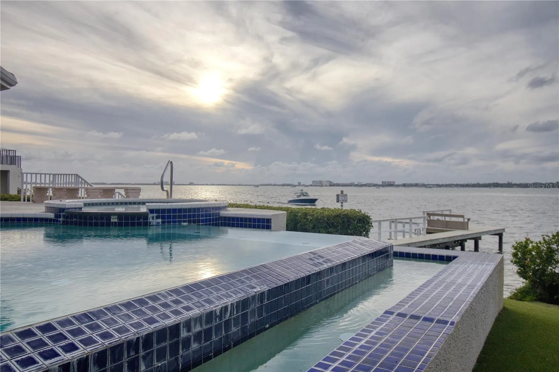 4709 Dolphin Cay Lane St Petersburg FL 33711