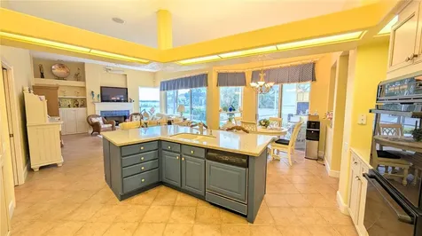 4709 Dolphin Cay Lane St Petersburg FL 33711