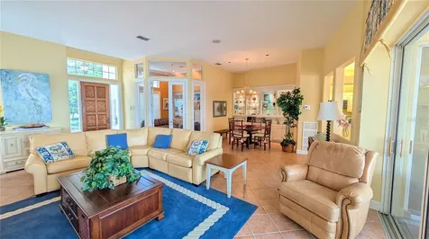 4709 Dolphin Cay Lane St Petersburg FL 33711