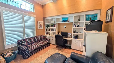 4709 Dolphin Cay Lane St Petersburg FL 33711
