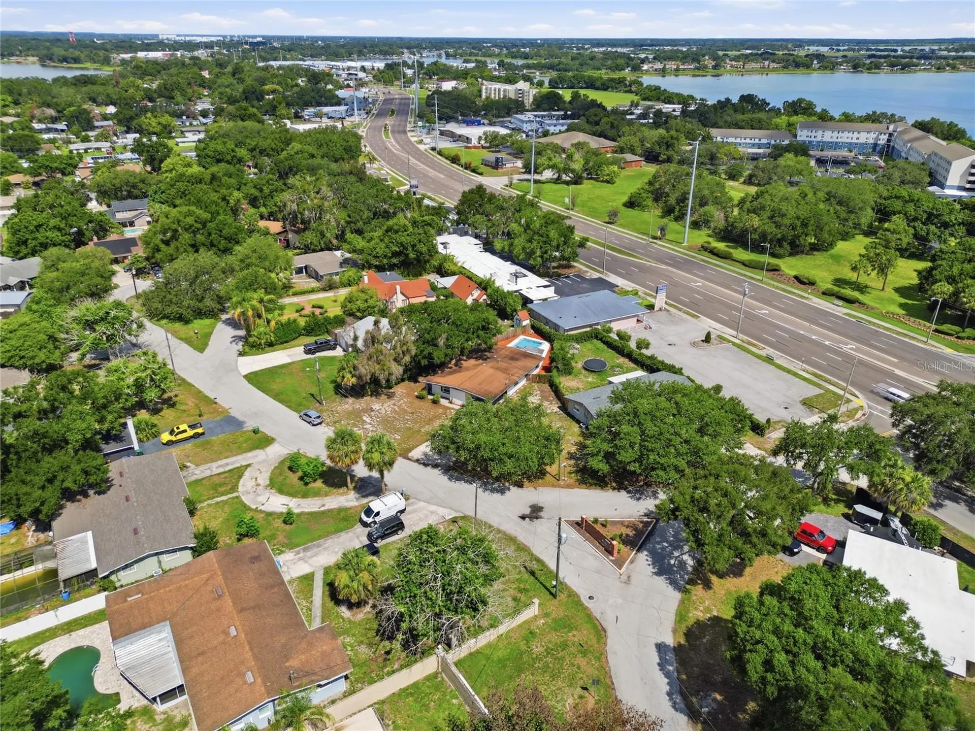 1303 NE Stately Oaks Drive NW Winter Haven FL 33881
