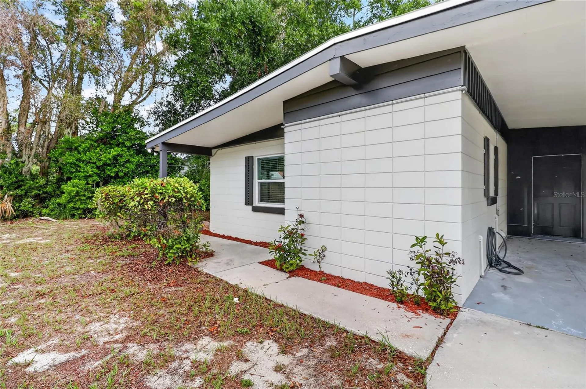 1303 NE Stately Oaks Drive NW Winter Haven FL 33881