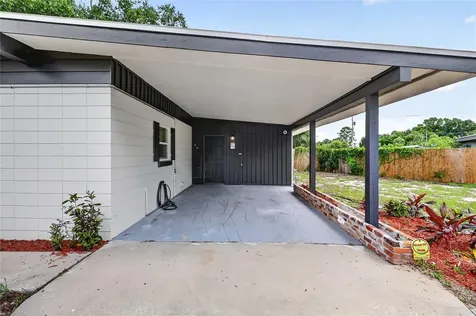 1303 NE Stately Oaks Drive NW Winter Haven FL 33881