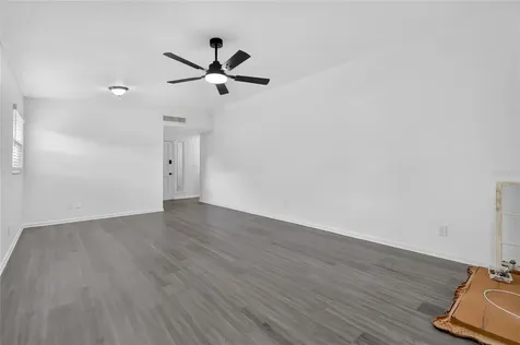 1303 NE Stately Oaks Drive NW Winter Haven FL 33881