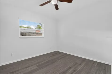 1303 NE Stately Oaks Drive NW Winter Haven FL 33881