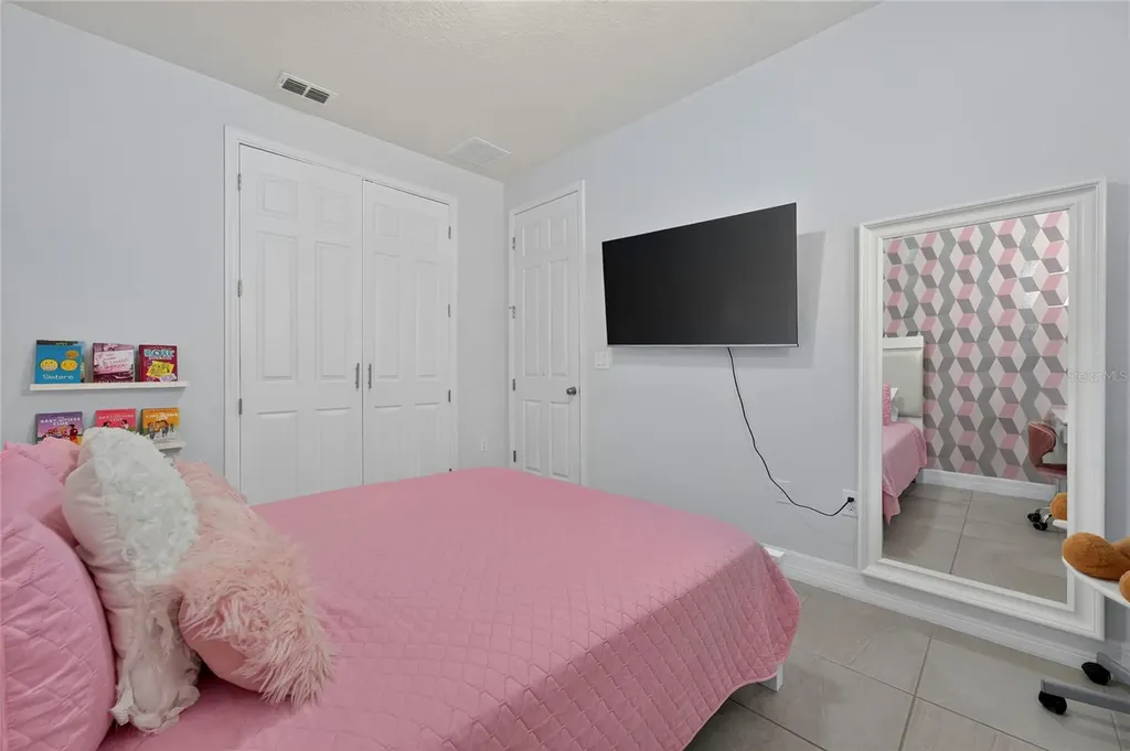 2608 Nouveau Way Kissimmee FL 34741