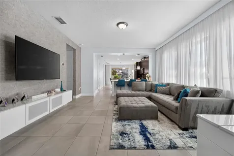 2608 Nouveau Way Kissimmee FL 34741