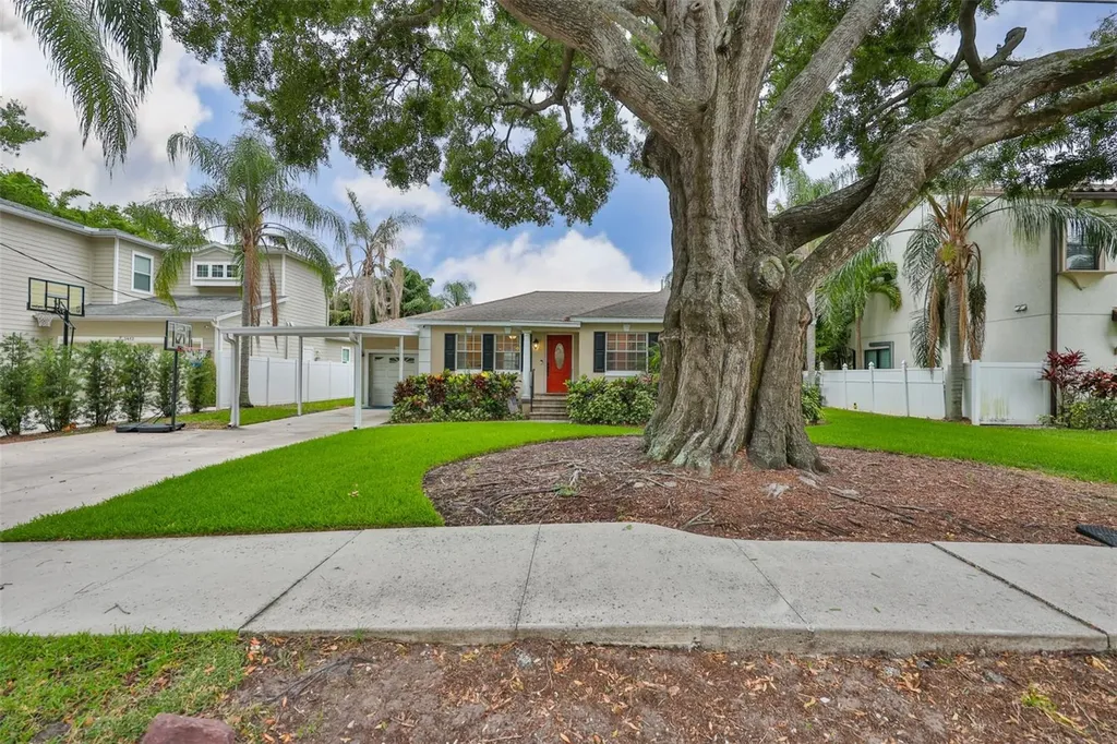 3414 W San Luis Street Tampa FL 33629