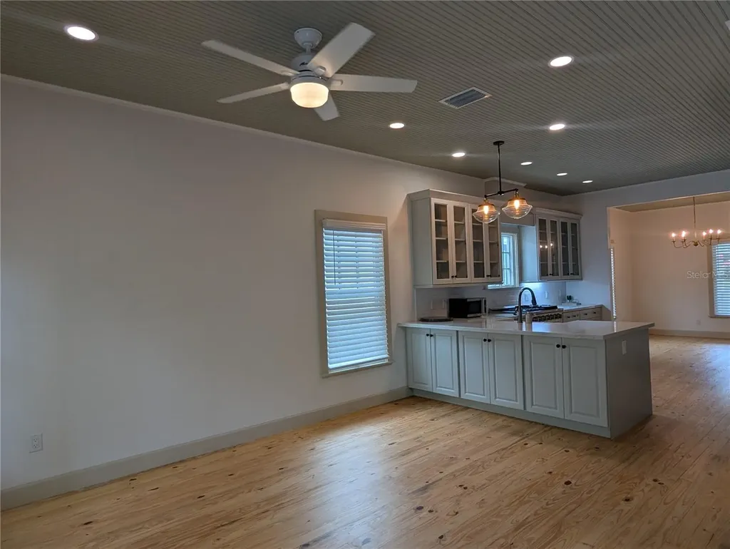 720 NW 3rd Street Gainesville FL 32601