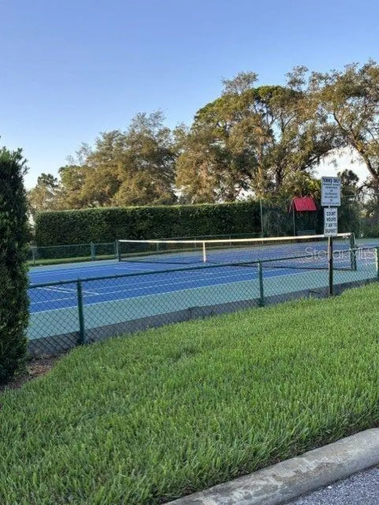907 50th Street E Bradenton FL 34208