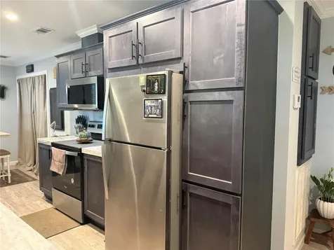 4920 W Knights Griffin Road Plant City FL 33565