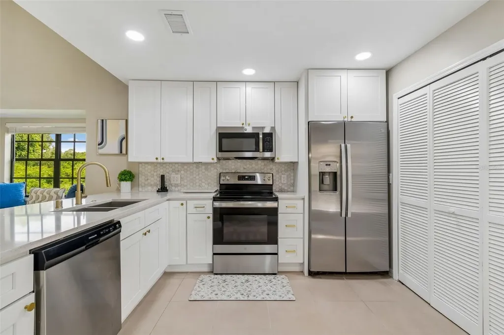 5100 Burchette Road Tampa FL 33647