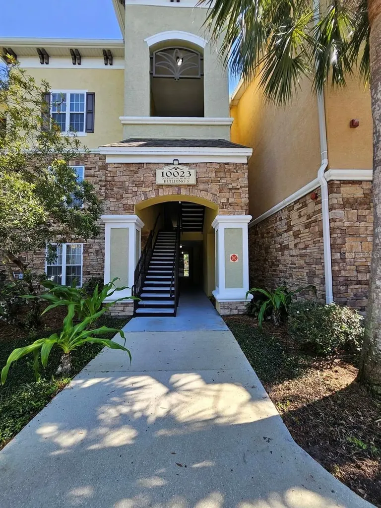 10023 Courtney Palms Boulevard Tampa FL 33619