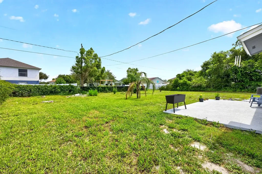 2910 Flynn Street Deltona FL 32738