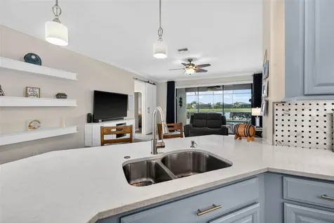 6749 Wild Lake Terrace Bradenton FL 34212