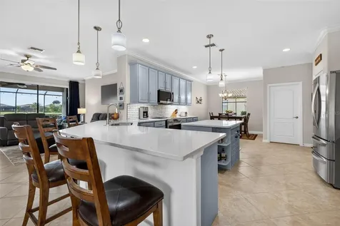 6749 Wild Lake Terrace Bradenton FL 34212