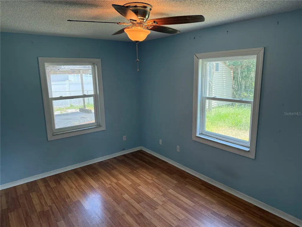 1244 County Road 437 Lake Panasoffkee FL 33538