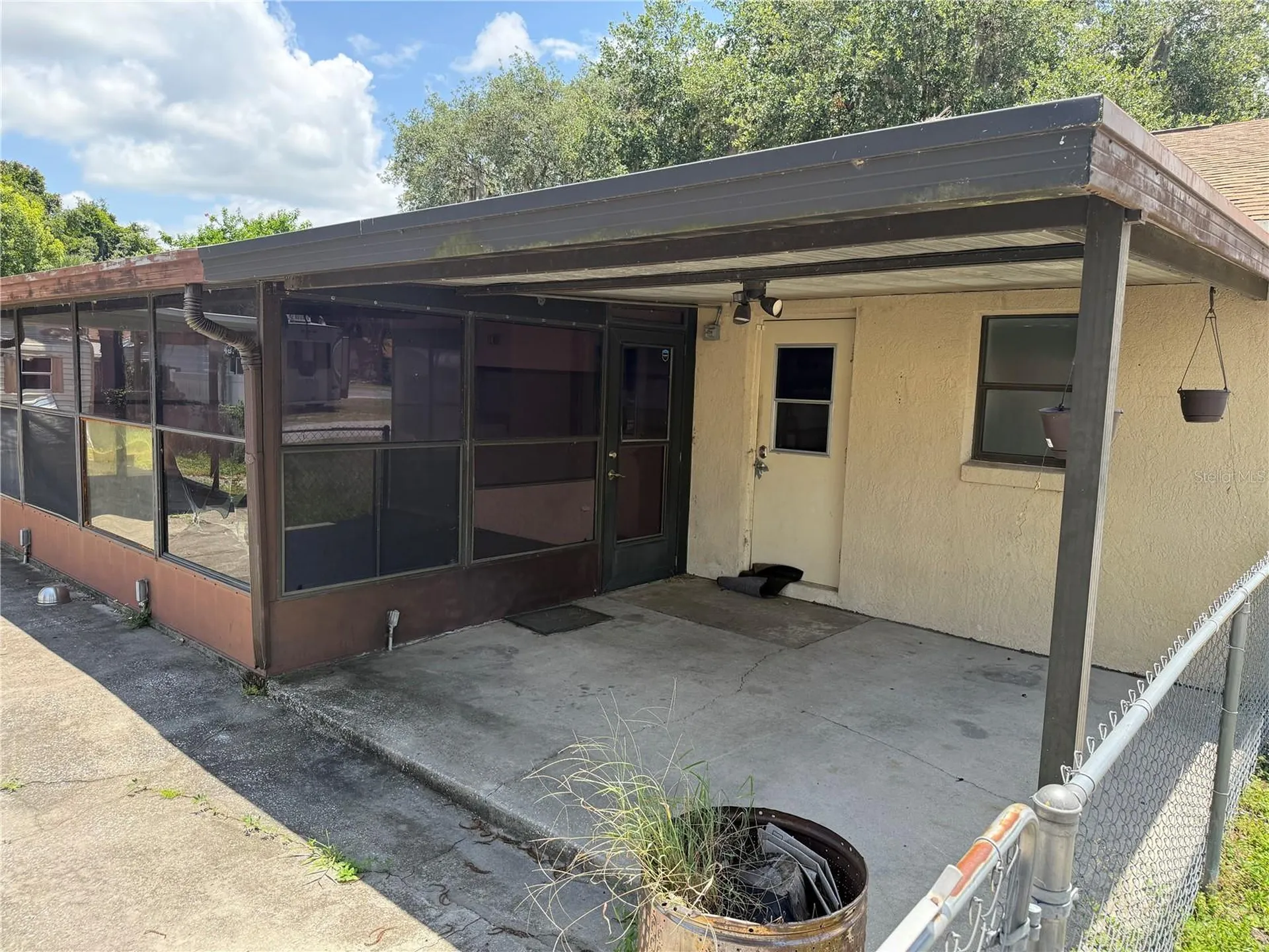 1244 County Road 437 Lake Panasoffkee FL 33538