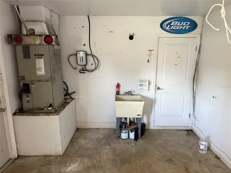1244 County Road 437 Lake Panasoffkee FL 33538