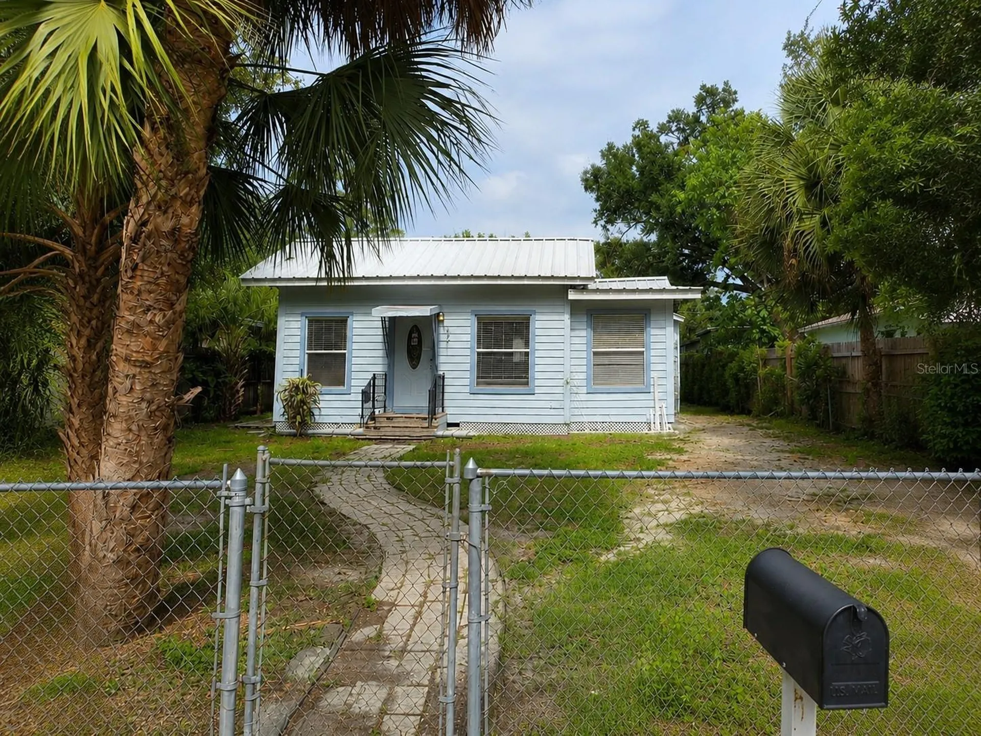 8211 N 10th Street Tampa FL 33604