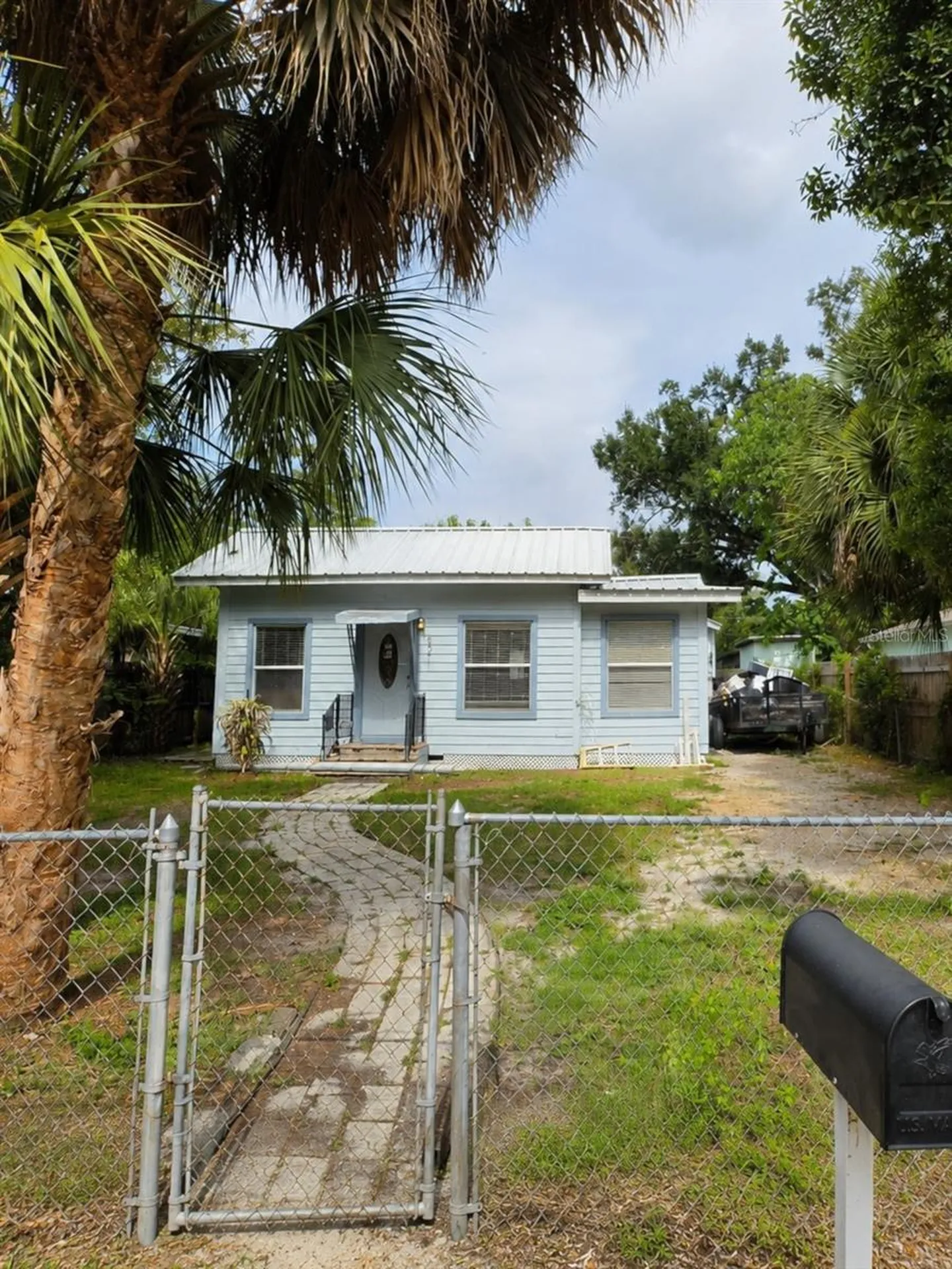 8211 N 10th Street Tampa FL 33604
