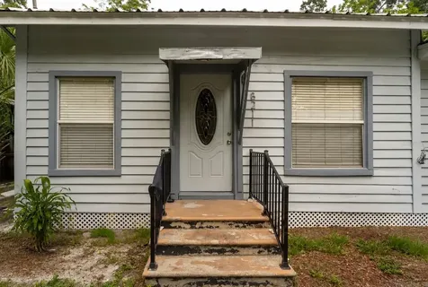 8211 N 10th Street Tampa FL 33604